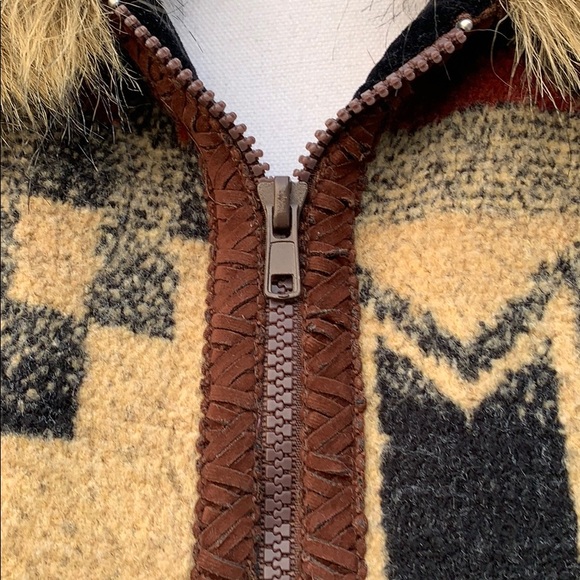 Tasha Polizzi Aztec Southwestern Blanket Jacket M - Picture 9 of 11